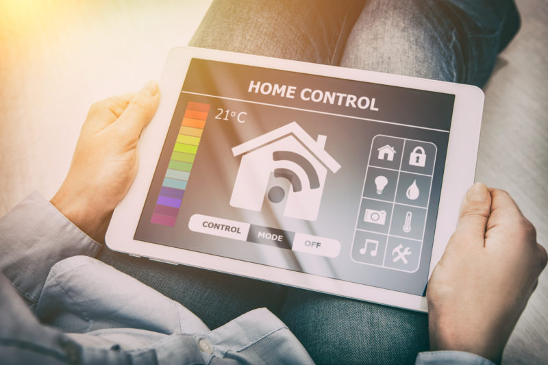 How Smart Thermostats Benefit Busy Professionals